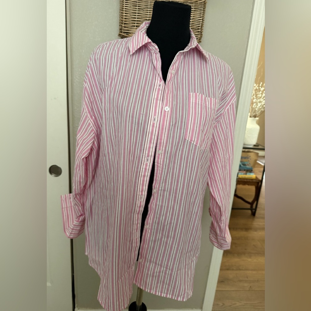 Old Navy Pink and White Striped Button-Down Shirt